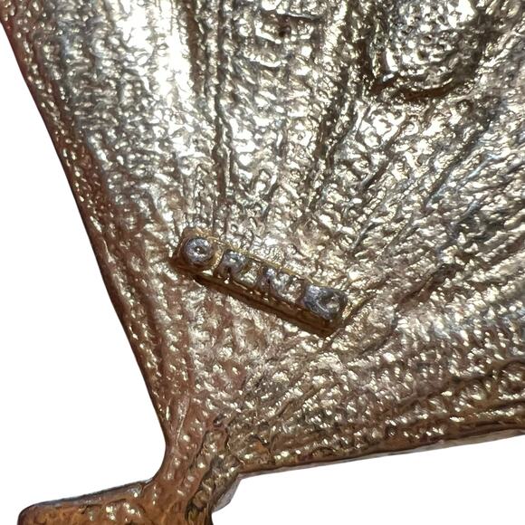 Signed ORNK Vintage Brass Fan Pendant Charm Ornate Floral Design - Picture 3 of 7